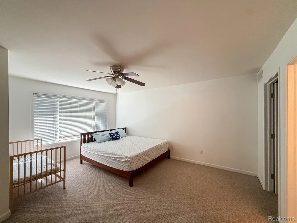 1038 Lorenzo Court Troy City, MI 48085