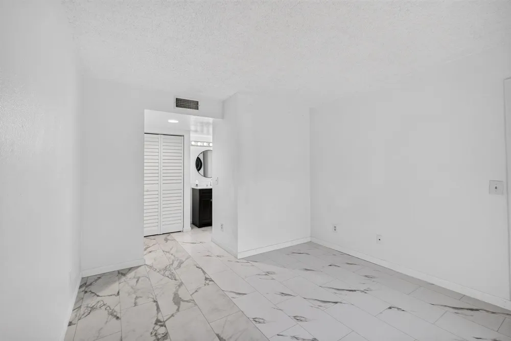 1628 SE Green Acres Circle Port St. Lucie, FL 34952