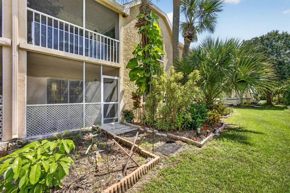 1628 SE Green Acres Circle Port St. Lucie, FL 34952