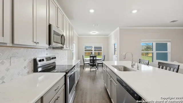 266 ROLLING HLS New Braunfels, TX 78130