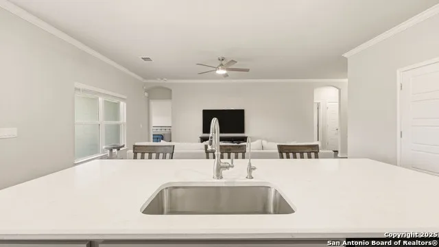 266 ROLLING HLS New Braunfels, TX 78130