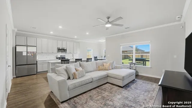266 ROLLING HLS New Braunfels, TX 78130