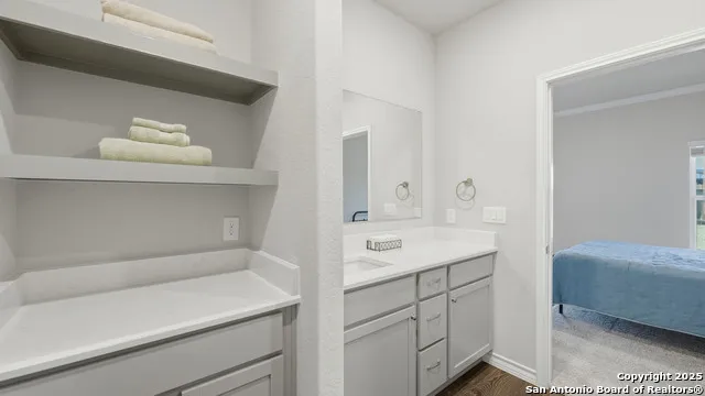 266 ROLLING HLS New Braunfels, TX 78130