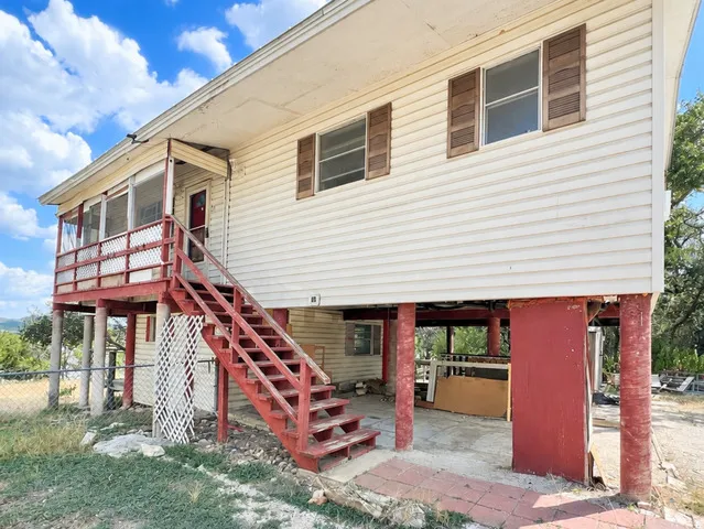 1435 Hillcrest Forest Canyon Lake, TX 78133