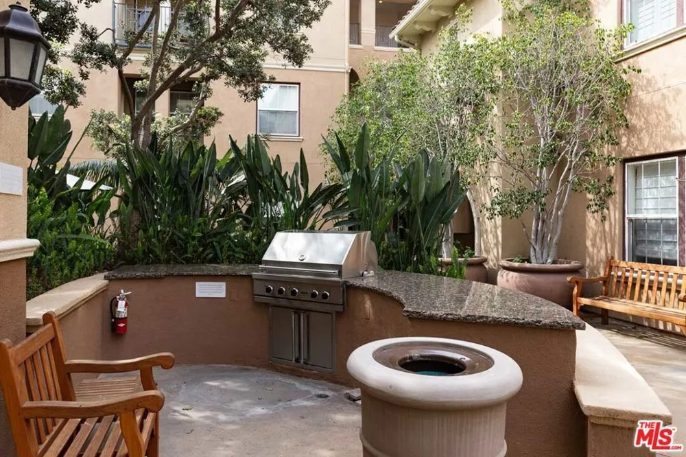 13080 Pacific Promenade #111 Playa Vista, CA 90094
