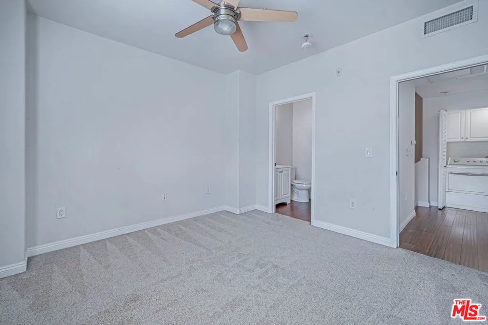 13080 Pacific Promenade #111 Playa Vista, CA 90094