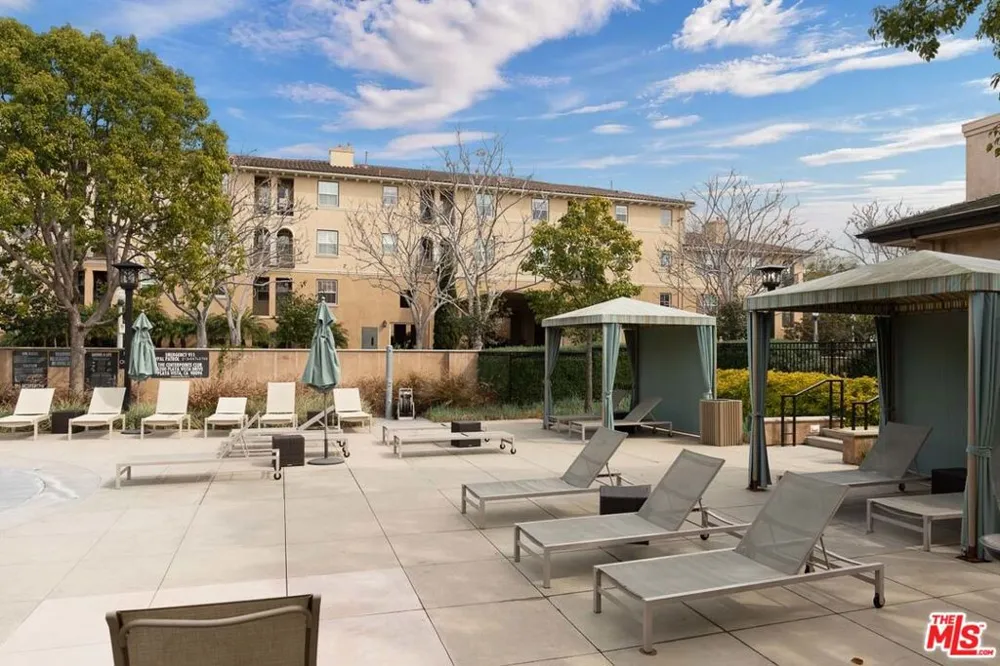 13080 Pacific Promenade #111 Playa Vista, CA 90094