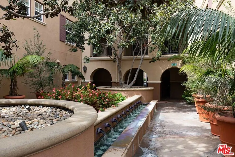 13080 Pacific Promenade #111 Playa Vista, CA 90094