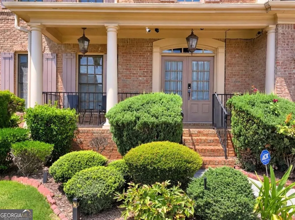 1653 Elesmere Oak CT Duluth, GA 30097