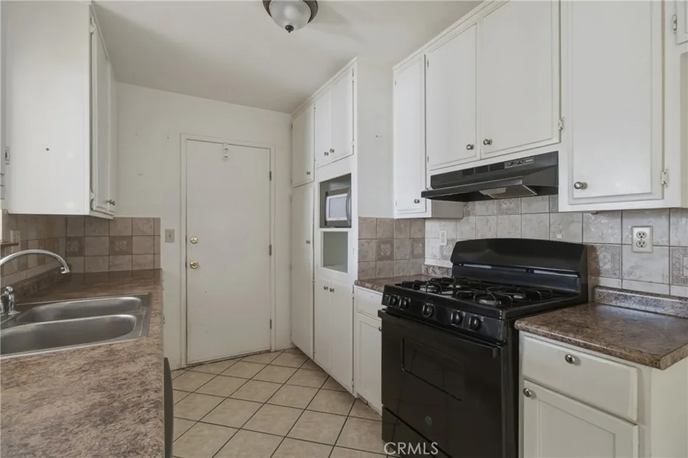 621 Brian Hemet, CA 92544