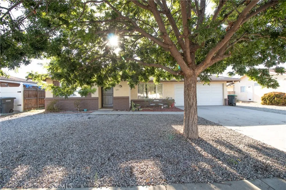 621 Brian Hemet, CA 92544