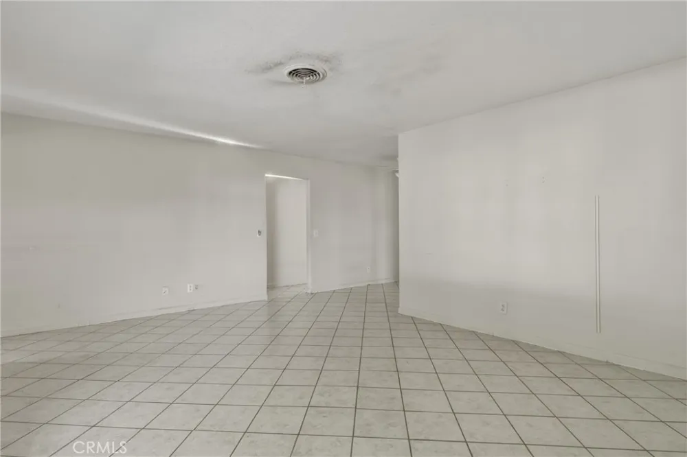 621 Brian Hemet, CA 92544
