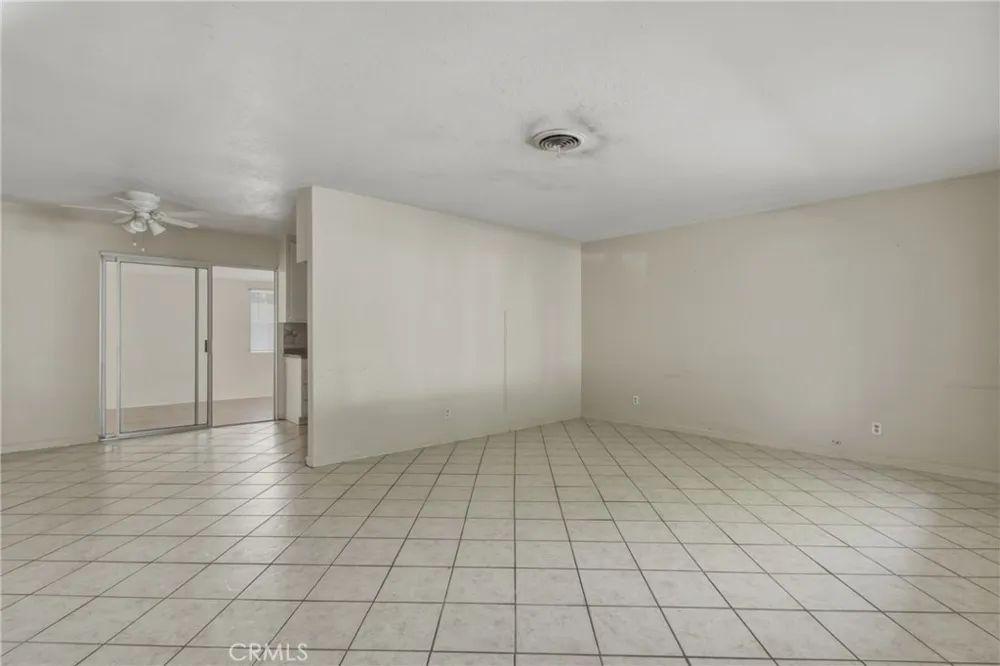 621 Brian Hemet, CA 92544