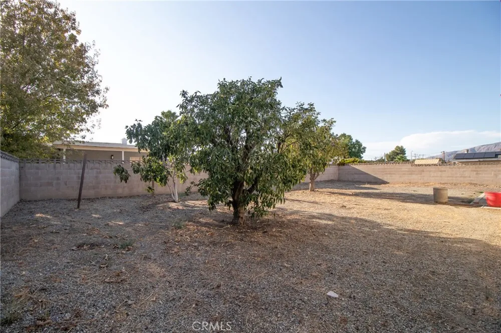 621 Brian Hemet, CA 92544