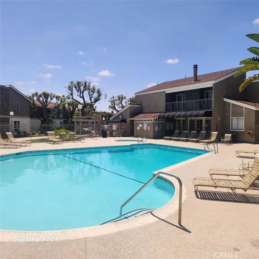 2847 S Fairview Santa Ana, CA 92704