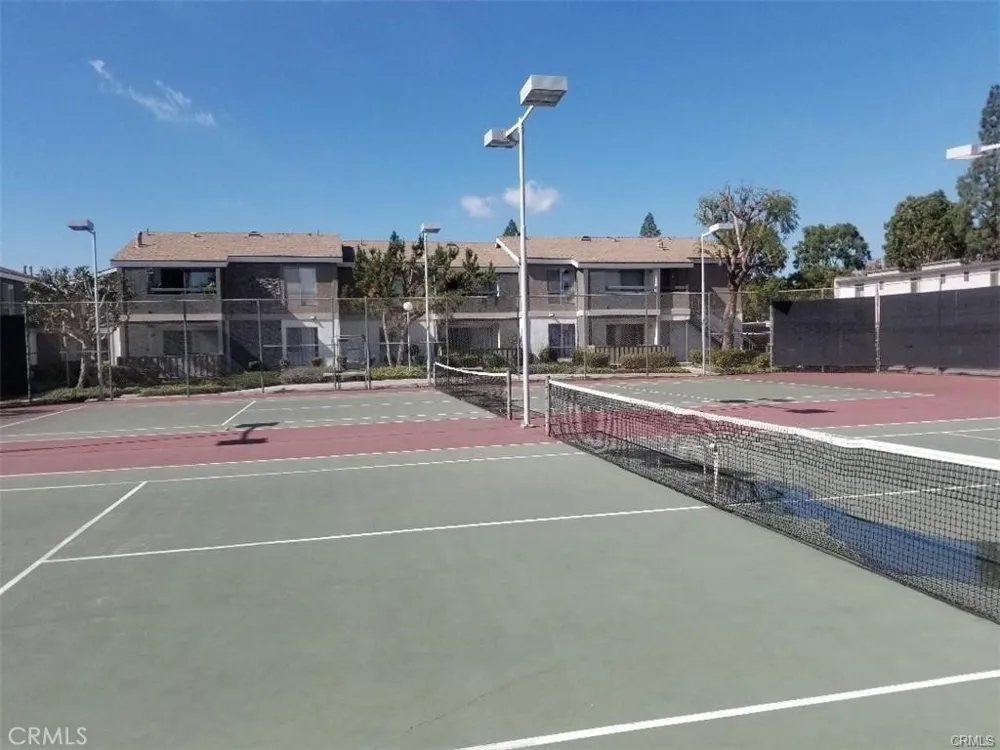 2847 S Fairview Santa Ana, CA 92704