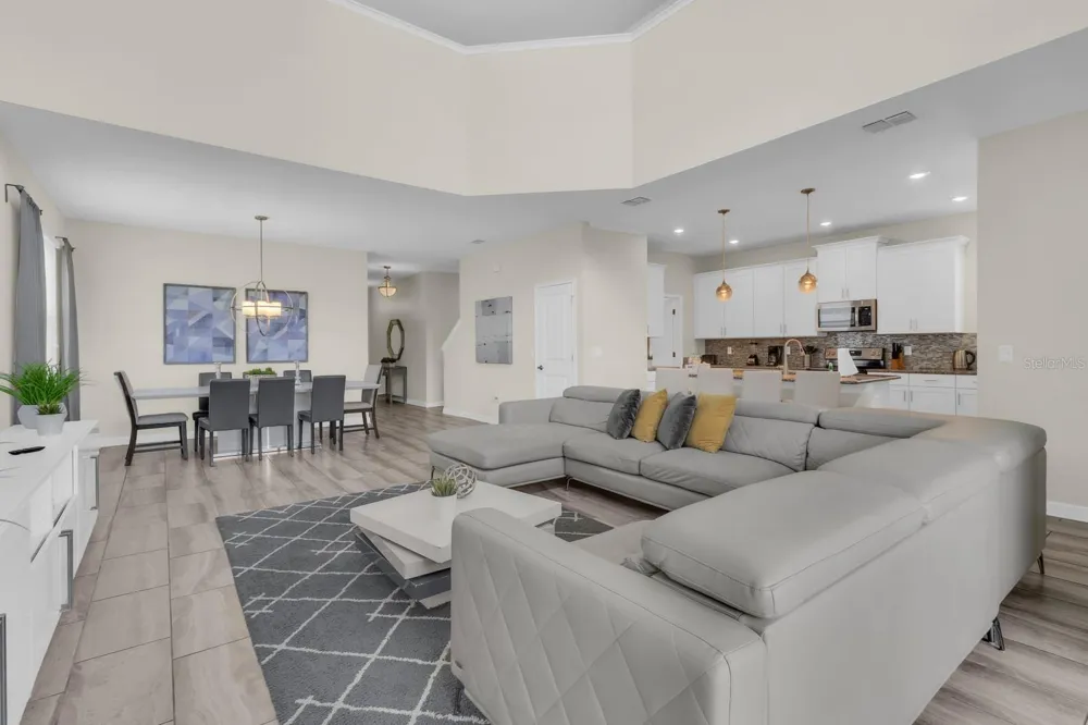 4733 KINGS CASTLE CIRCLE Kissimmee, FL 34746