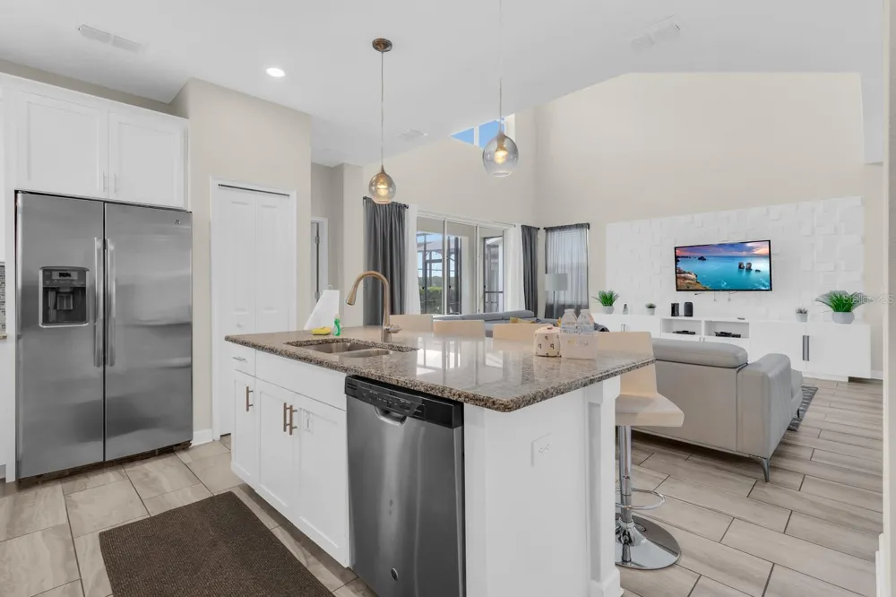 4733 KINGS CASTLE CIRCLE Kissimmee, FL 34746