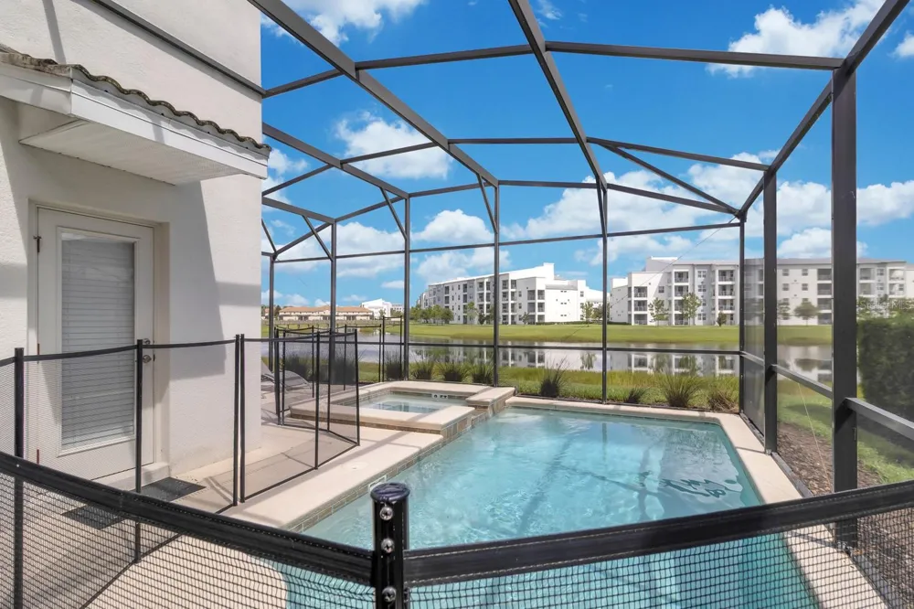 4733 KINGS CASTLE CIRCLE Kissimmee, FL 34746