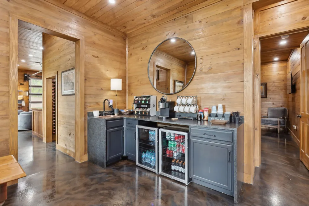 3105 Coy Hill Rd Olivehill, TN 38475
