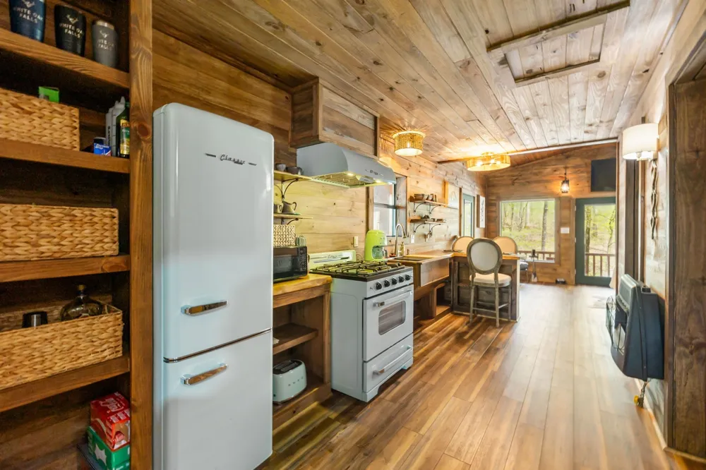 3105 Coy Hill Rd Olivehill, TN 38475