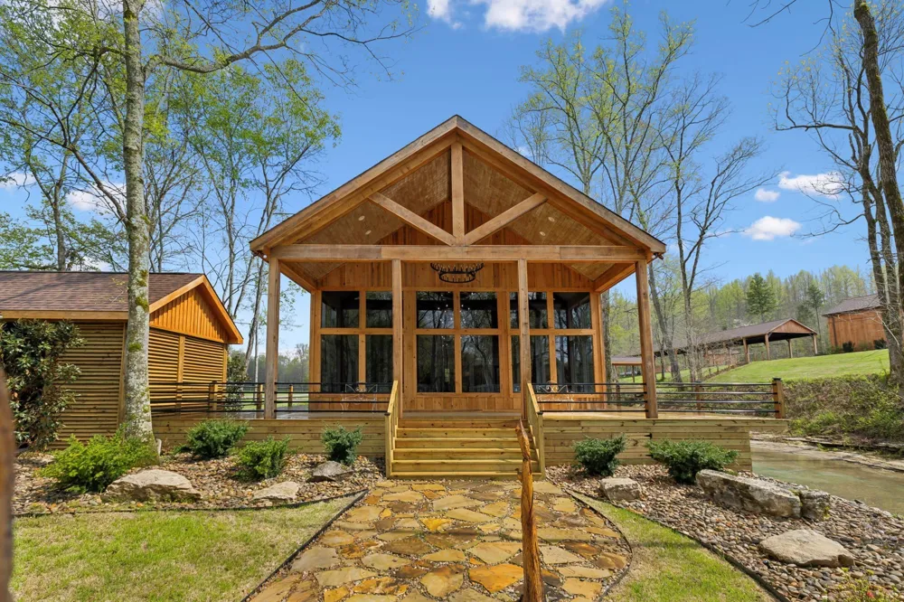 3105 Coy Hill Rd Olivehill, TN 38475