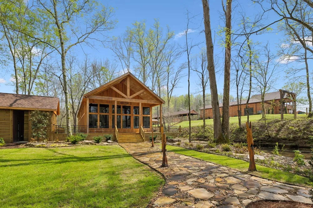 3105 Coy Hill Rd Olivehill, TN 38475