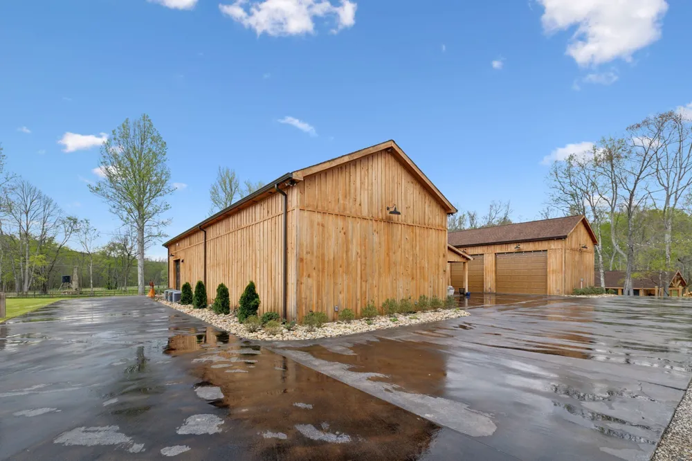 3105 Coy Hill Rd Olivehill, TN 38475