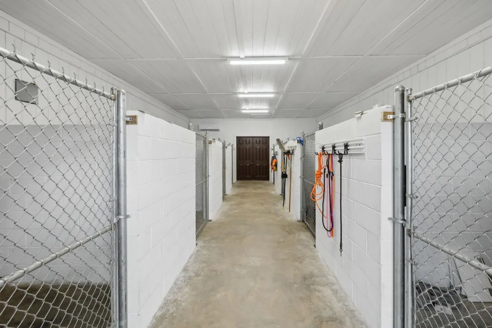 3105 Coy Hill Rd Olivehill, TN 38475