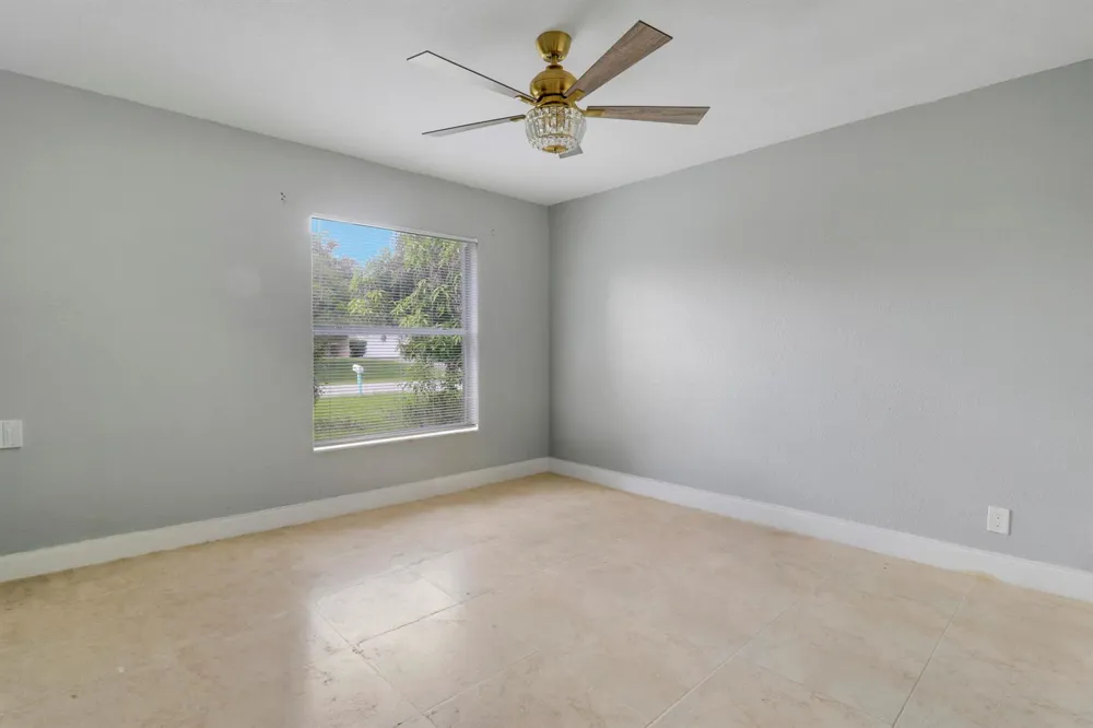 825 SE Cavern Avenue Port St. Lucie, FL 34983