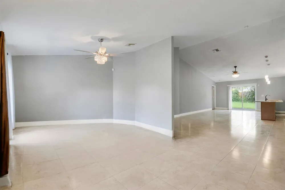 825 SE Cavern Avenue Port St. Lucie, FL 34983
