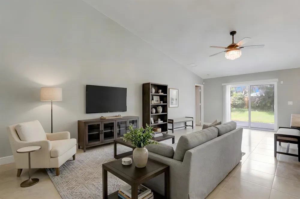 825 SE Cavern Avenue Port St. Lucie, FL 34983
