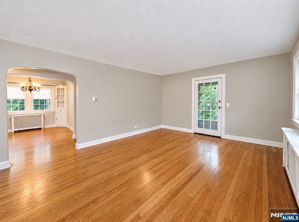 98 Farview Avenue 1 Paramus, NJ 07652