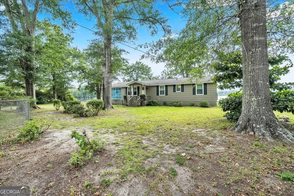 104 Sioux CIR Ivey, GA 31031