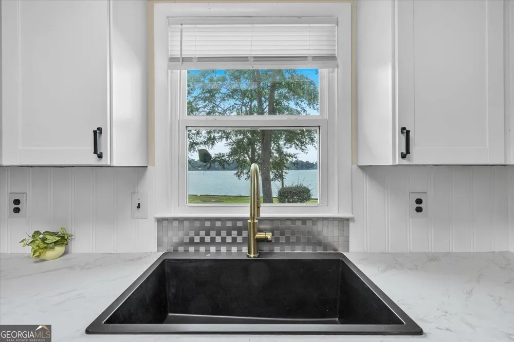 104 Sioux CIR Ivey, GA 31031