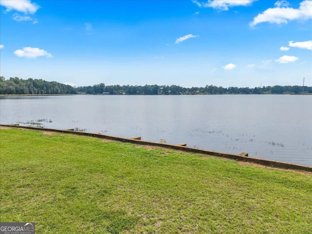104 Sioux CIR Ivey, GA 31031