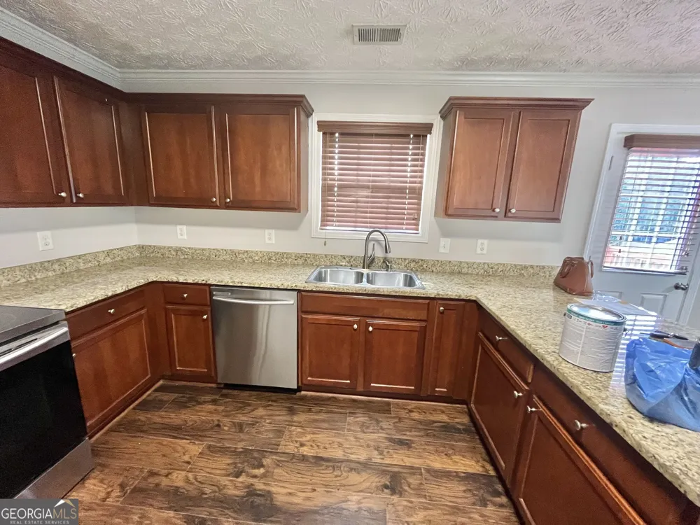 1154 Folkstone DR McDonough, GA 30253