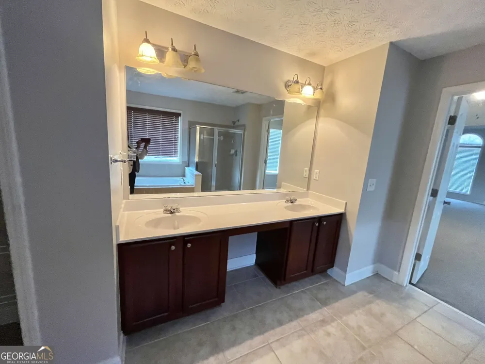1154 Folkstone DR McDonough, GA 30253