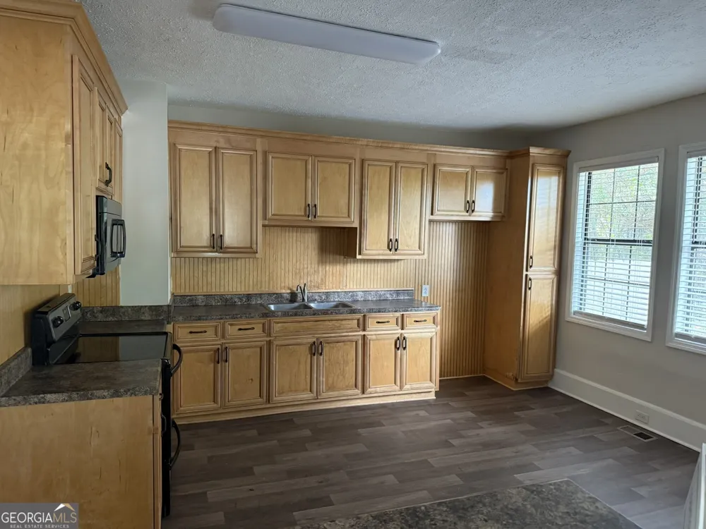 300 Fourth AVE Thomaston, GA 30286