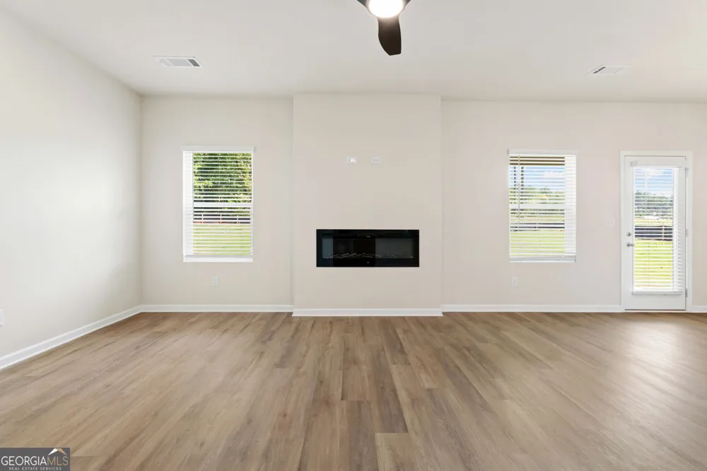 1179 DICKENS RD Greensboro, GA 30642