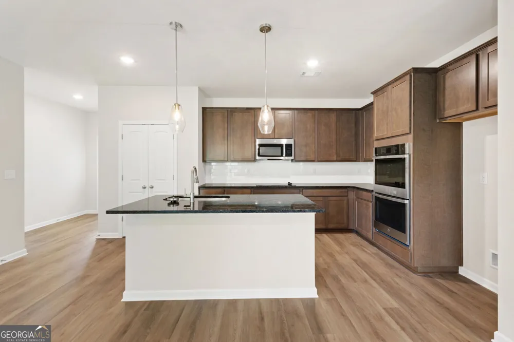 1179 DICKENS RD Greensboro, GA 30642