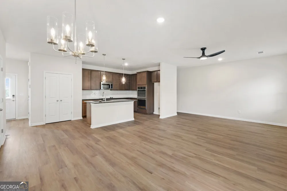 1179 DICKENS RD Greensboro, GA 30642