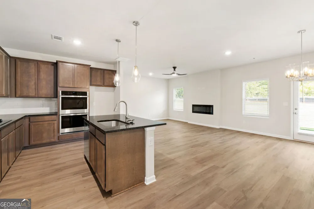1179 DICKENS RD Greensboro, GA 30642