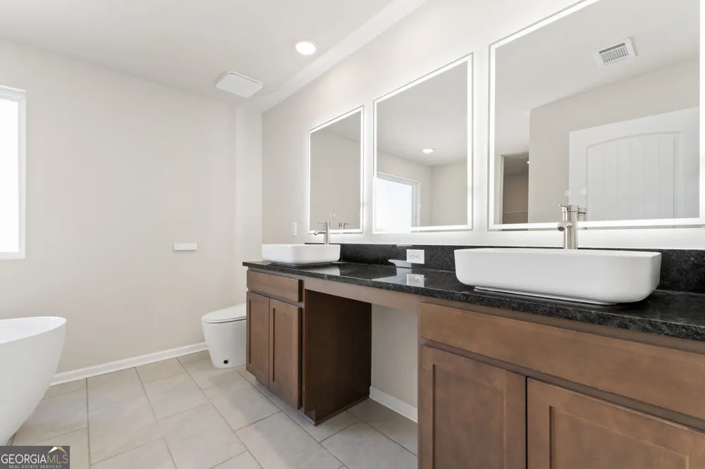 1179 DICKENS RD Greensboro, GA 30642