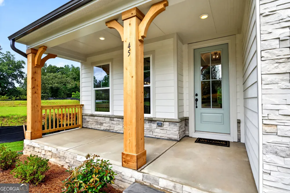 45 Cedar Crest LN Dawsonville, GA 30534