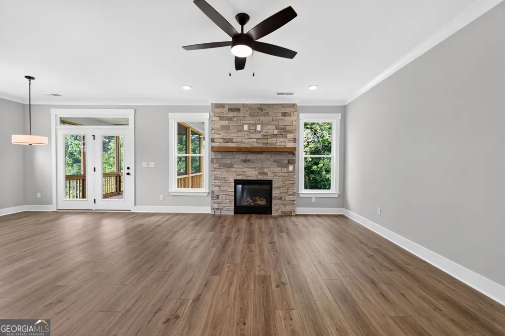 45 Cedar Crest LN Dawsonville, GA 30534