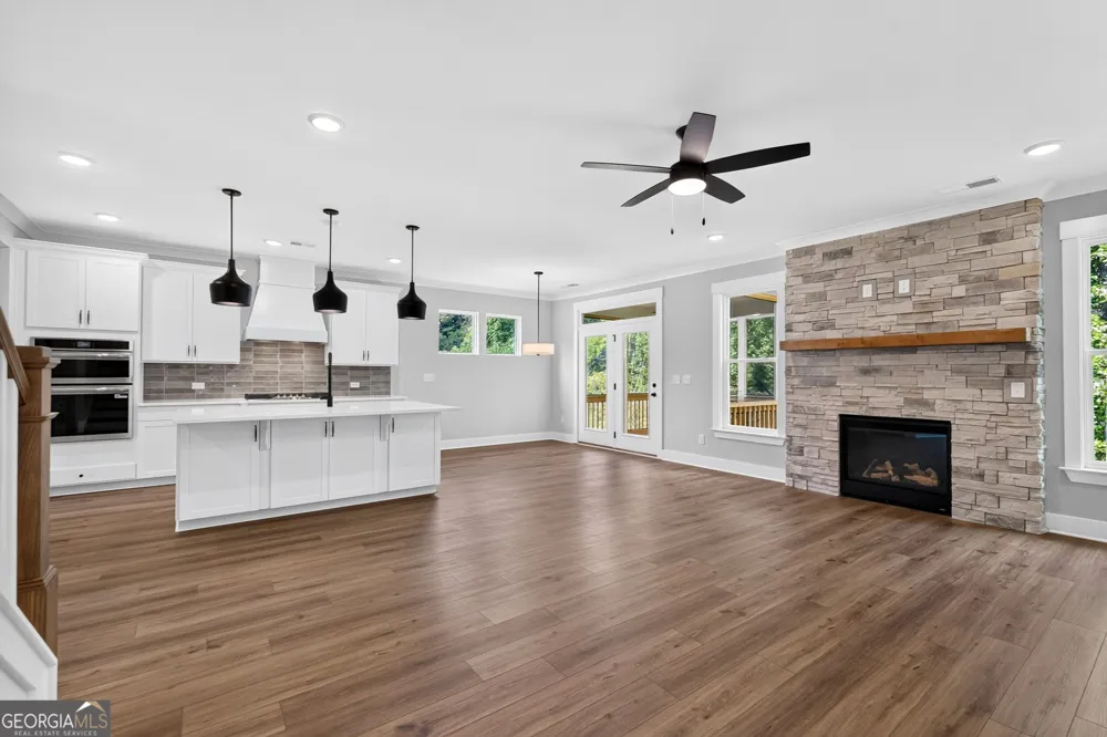 45 Cedar Crest LN Dawsonville, GA 30534