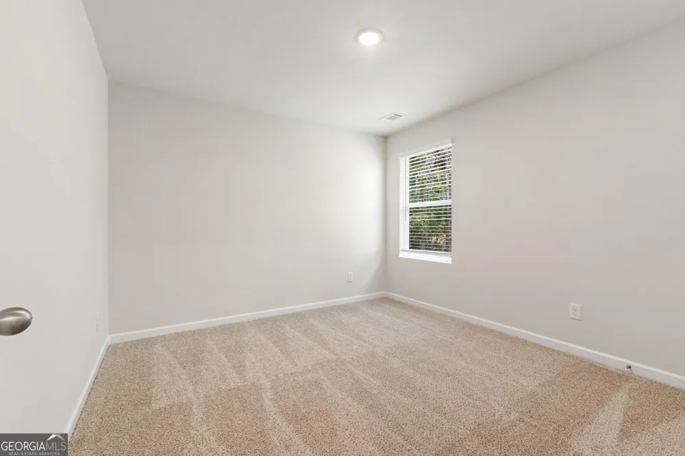 1199 DICKENS RD Greensboro, GA 30642
