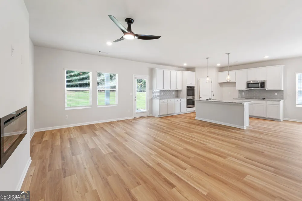 1199 DICKENS RD Greensboro, GA 30642