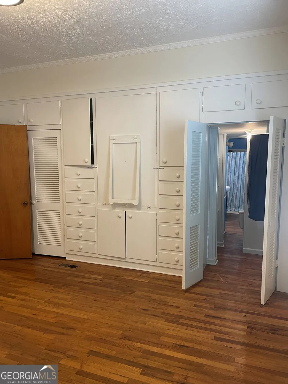 379 West AVE Jackson, GA 30233